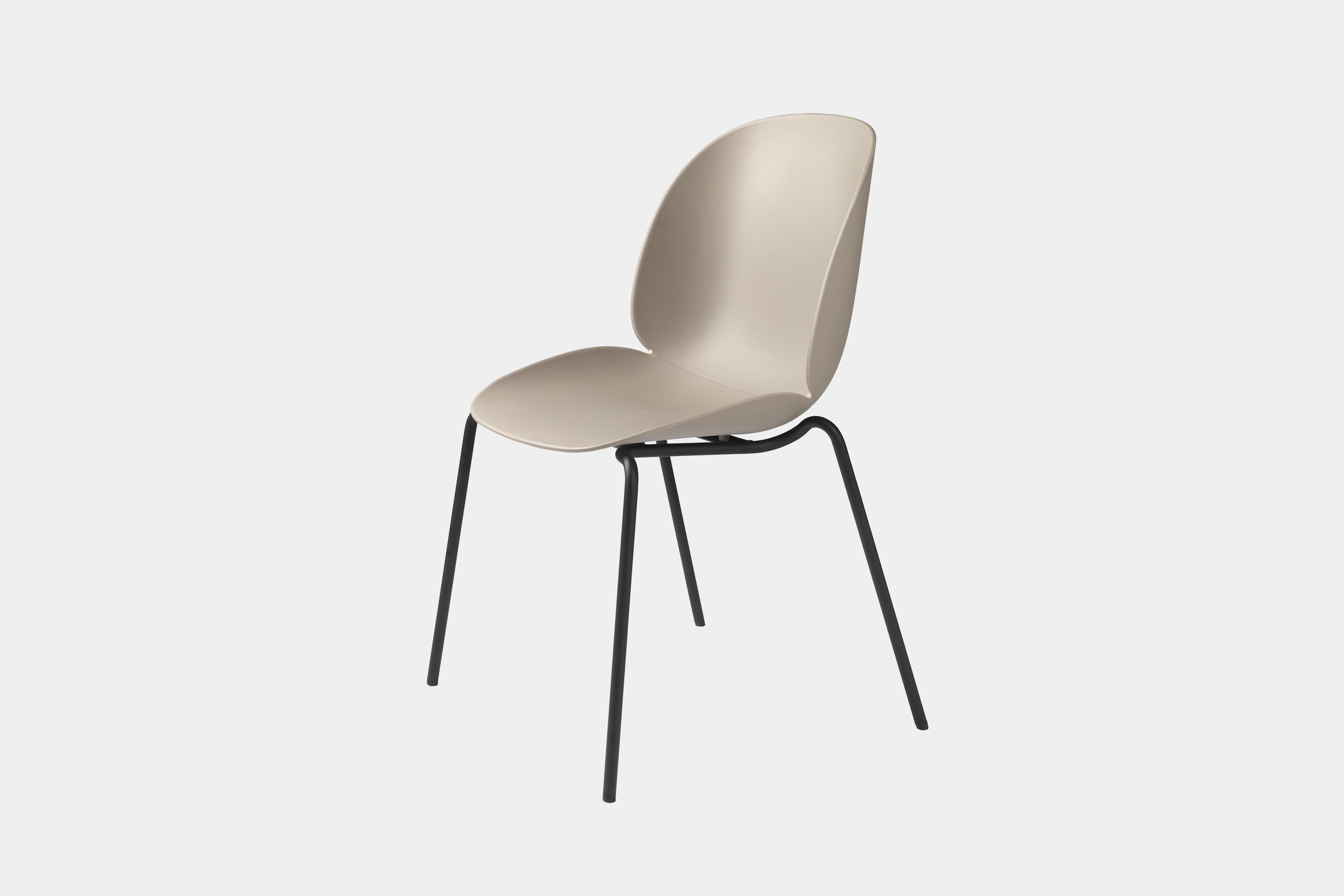 GUBI - Beetle Chair - un-upholstered, 4-leg, stackable - 10254